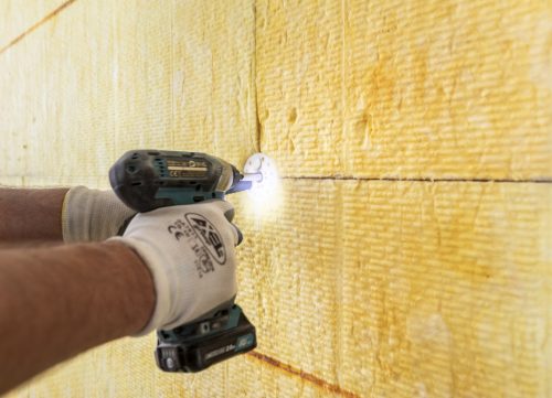 Durante i lavori, fissaggio dell'isolante