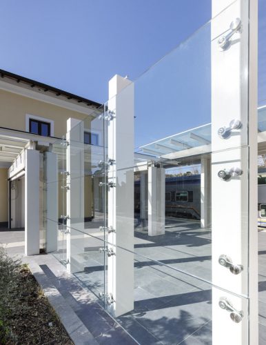 Particolare del divisorio vetrato - Santa Marinella (RO)