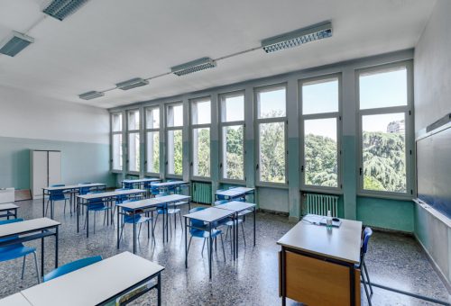 Vista laterale dell'aula scolastica