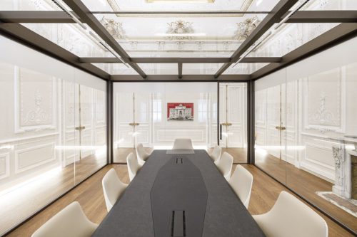 Vista frontale della sala riunioni