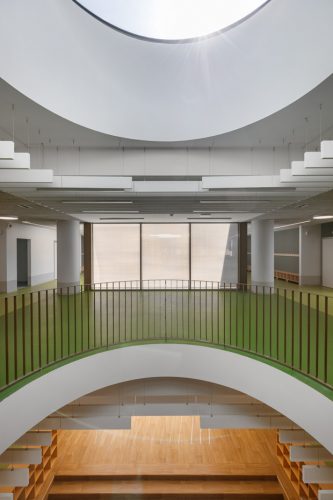 Particolare della stratigrafia tra i piani della scuola 