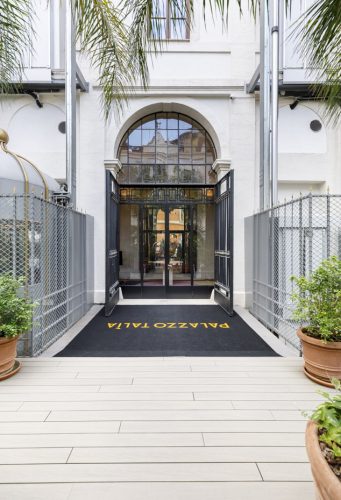 Ingresso esterno dell'albergo