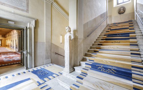 Hall di ingresso con vano scale