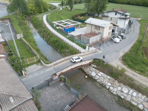 Vista dall'alto del ponte