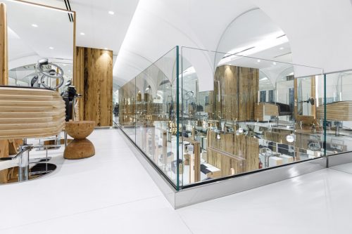 Vista dal basso del primo piano