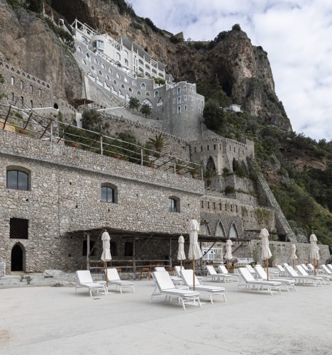 Vista panoramica dal beach club sulla spiaggia