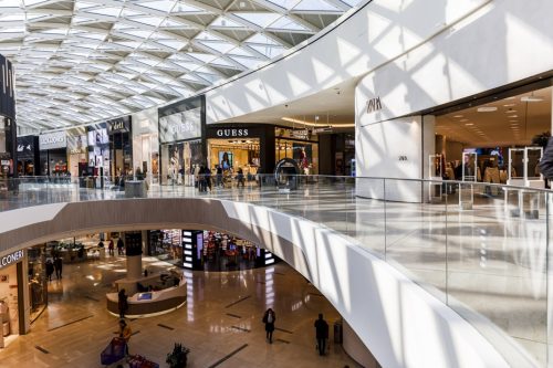 Particolare della balaustra curva del primo piano