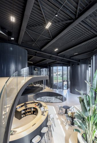 Piano terra visto dal livello rialzato