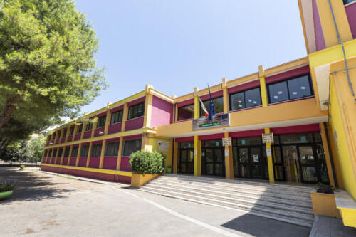 Scuola-Battisti-Taranto-1