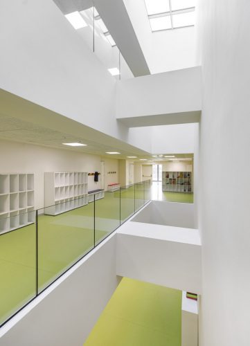 Ambienti interni di collegamento alle aule