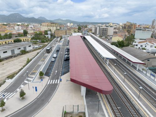 Vista lineare dell'intera area della stazione