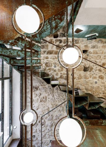 Scala interna del negozio