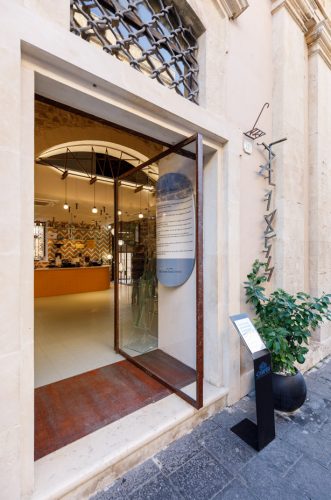 Porta in vetro dell’ingresso