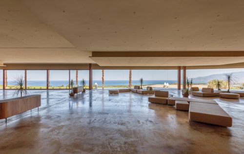 Ampio ambiente interno al salone ricevimenti