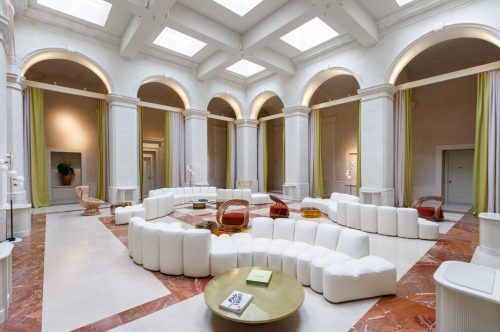 Hall di accoglienza dell'albergo