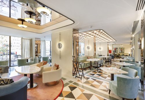 Ambiente interno all'area ristoro